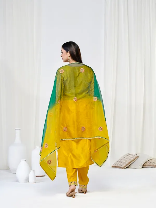 Mustard_Yellow_Silk_Blend_Premium_Kurta_Sets_For_Women