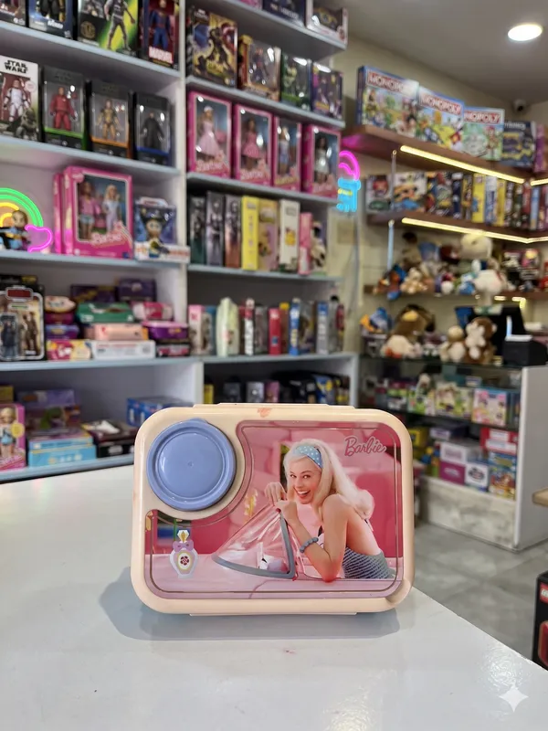 Pink_Tin_Metal_Barbie_Lunch_Box