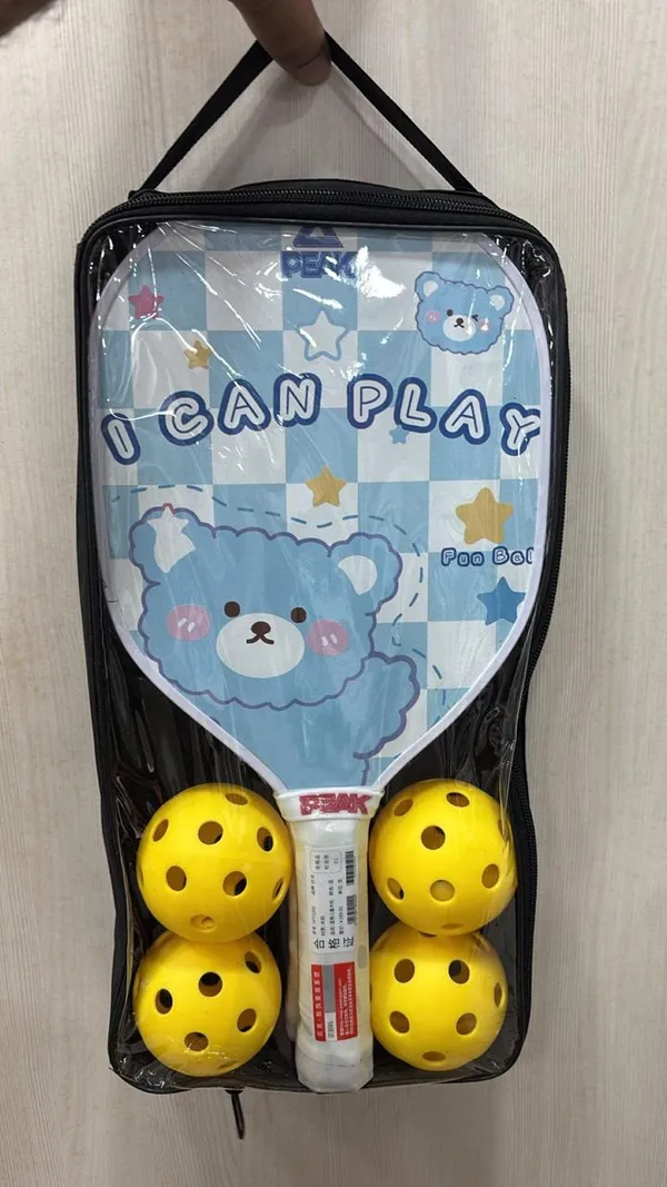 Blue_Bear_Plastic_Pickleball_Paddle_Set_With_4_Balls_And_Bag