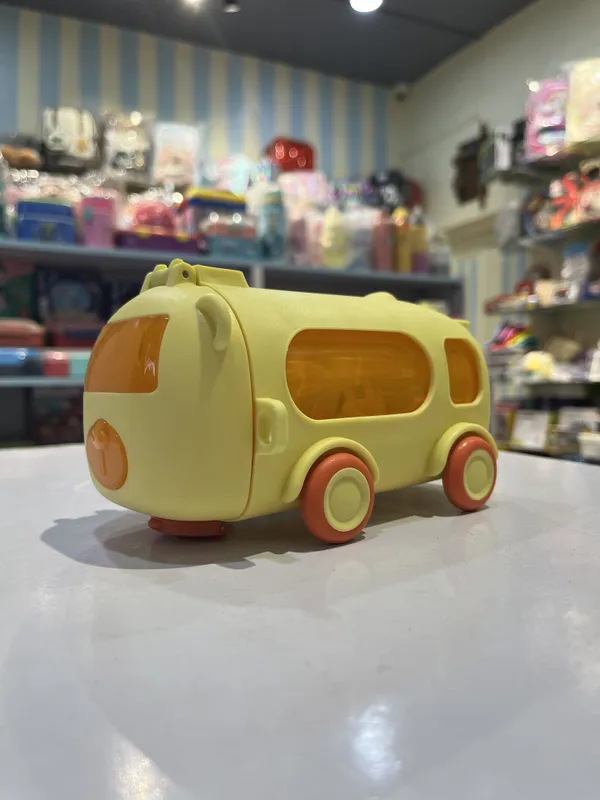 Kids_School_Bus_Shaped_Sippy_Cup_With_Straw_-_Yellow
