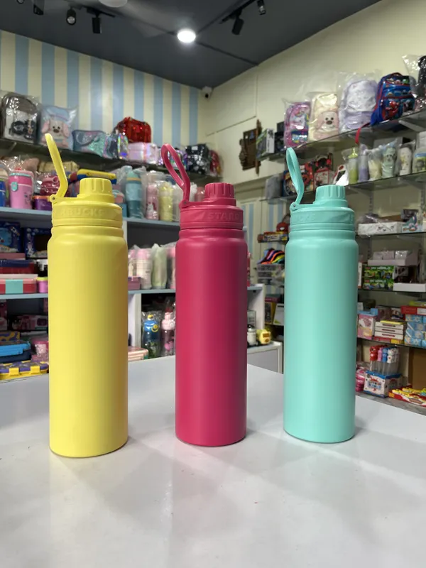 Aqua_Green_Silicone_Sports_Water_Bottle_With_Carrying_Strap_500Ml