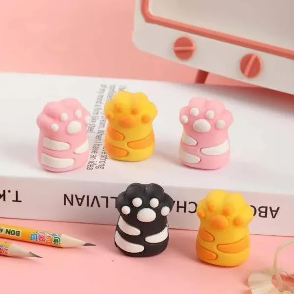 Multicolor_Cat_Paw_Shaped_Pencil_Sharpener_Set_For_Students_-_Pack_of_4
