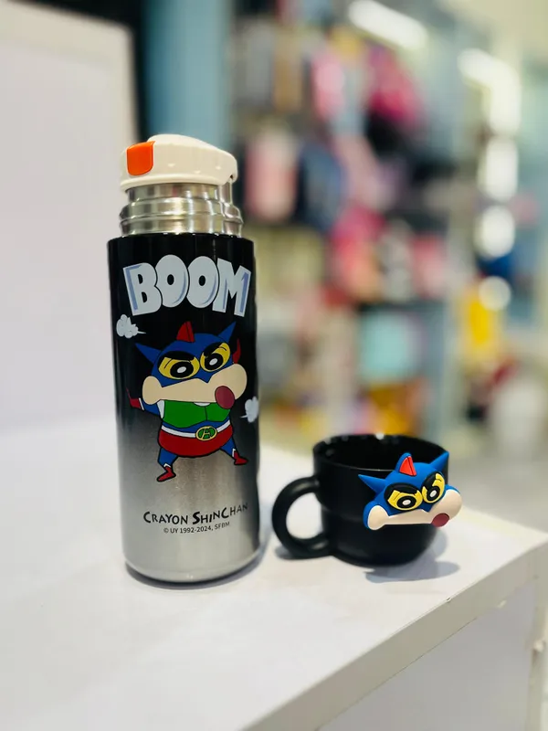 Crayon_Shin-Chan_Boom_Stainless_Steel_Vacuum_Flask_With_Cup_-_Black_&_Silver_(500Ml_Approx.)