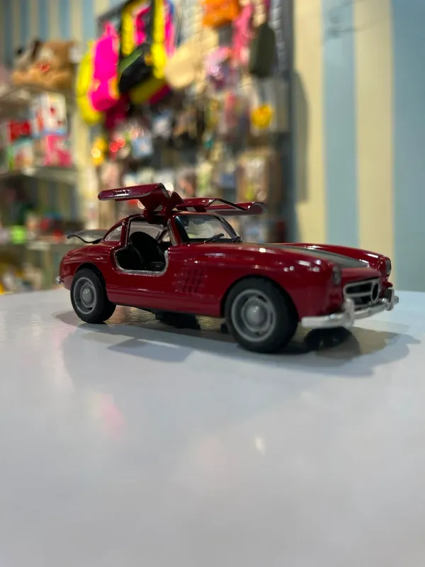 Vintage_Car_Red