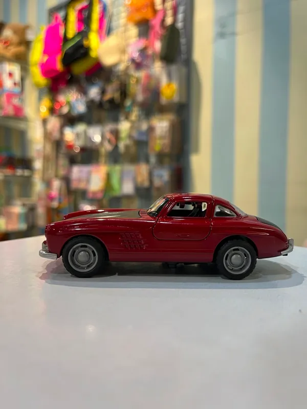 Vintage_Car_Red