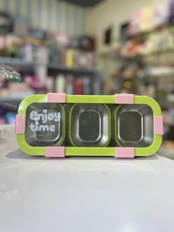 Pink_And_Green_Plastic_3-Compartment_Bento_Lunch_Box_For_Kids