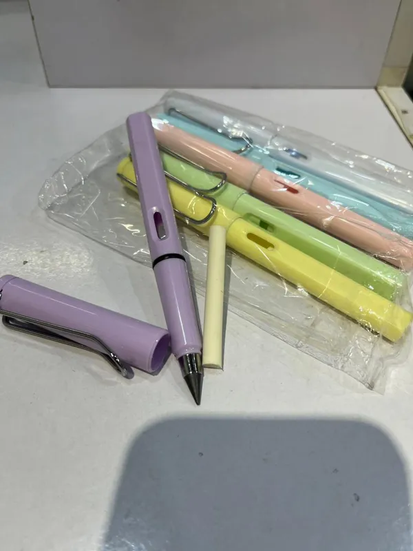 Multicolor_Plastic_&_Metal_Alloy_Infinite_Pencil_Set_For_Kids_(Pack_Of_3)