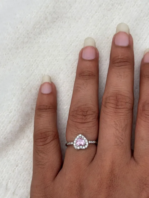 Heart-Shaped_Pink_Morganite_Halo_Engagement_Ring_With_Diamond_Accents