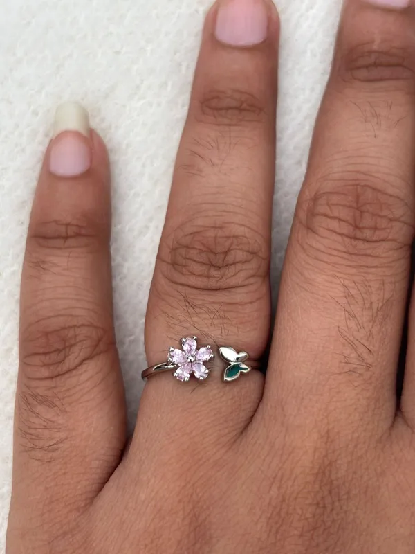 Pink_Flower_Ring_With_Leaf_Accent