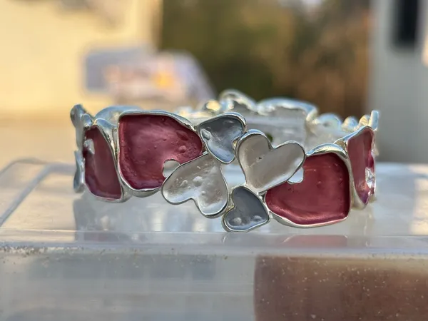 Pink_And_Silver_Heart-Shaped_Enamel_Bracelet