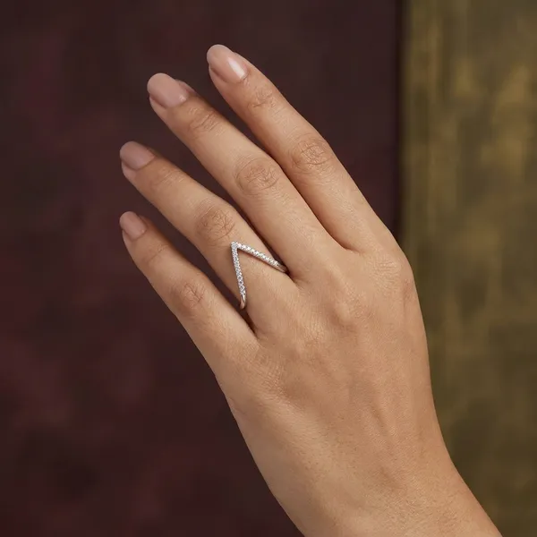 Elegant_V-Shaped_Diamond-Studded_Ring