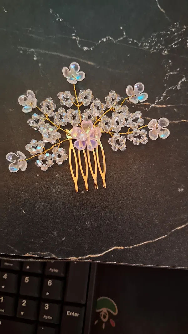 White_Flower_Hair_Pin