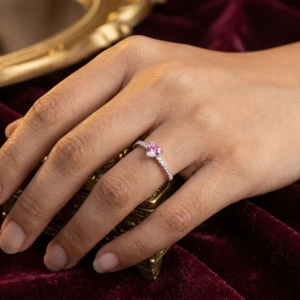 Elegant_Pink_Solitaire_Ring_With_Pave_Band