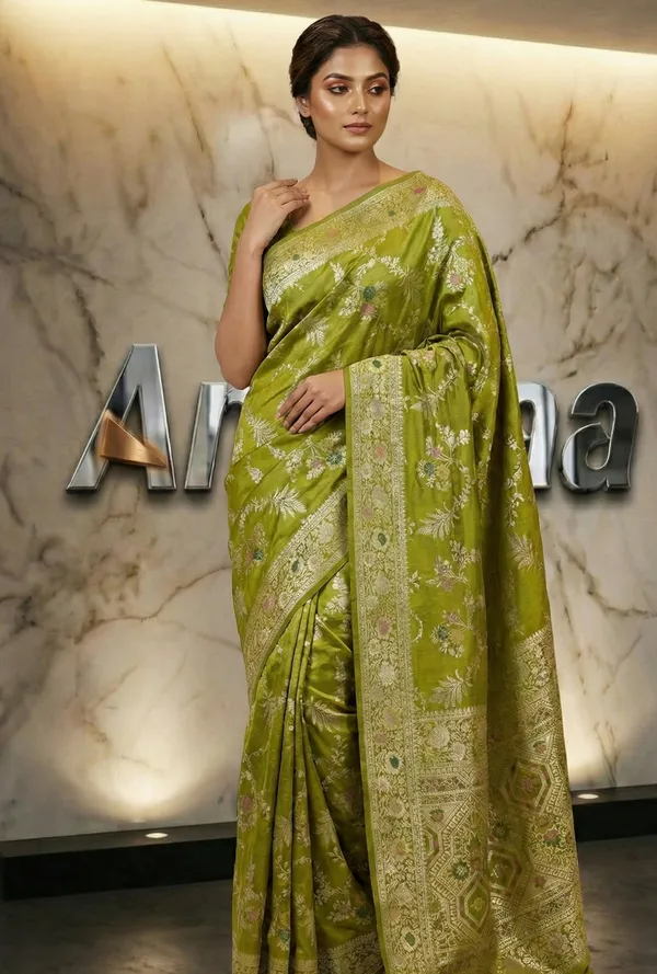 Banarasi_Silk_Saree_With_Luxurious_Zari_Border_And_Grand_Pallu__Designer_Wedding_Festive_And_Traditional_Wear_Saree