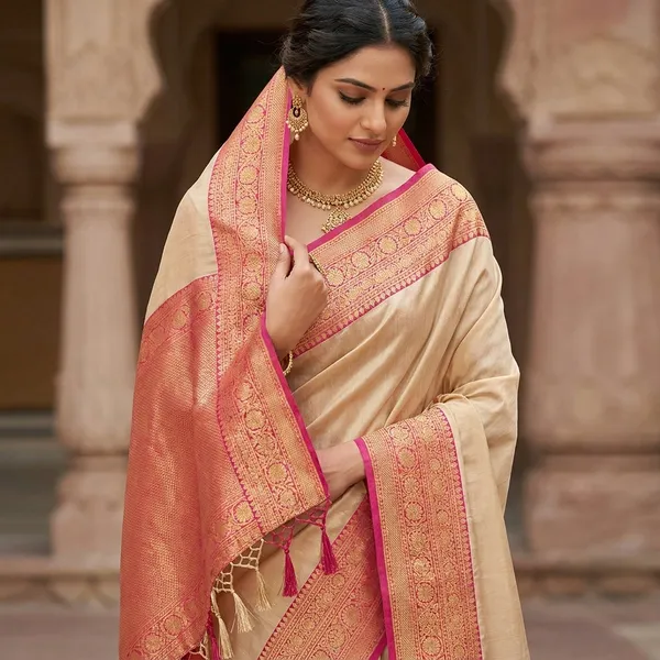 Silk_Saree_With_Grand_Woven_Border_And_Rich_Designer_Pallu__Elegant_Wedding_Reception_And_Festive_Wear_Saree_With_Blouse_Piece