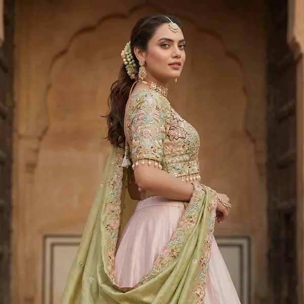 Embroidered_Bridal_Lehenga_Choli