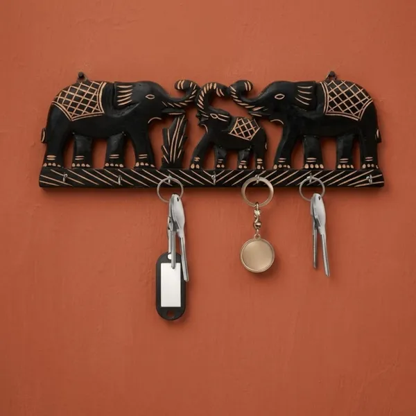 Acacia_Wood_Elephant_Family_Carved_Wall_Mounted_Key_Holder