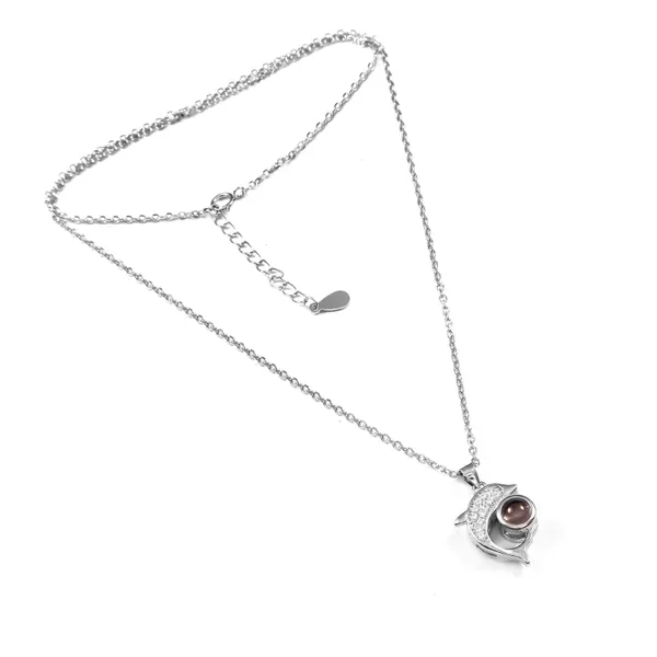 Sparkling_Dolphin_Pendant_Necklace_With_Crystal_Embellishments_For_Women