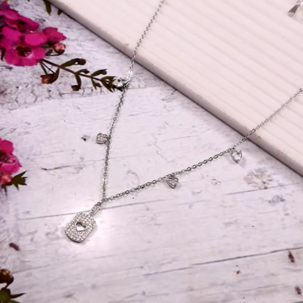 Elegant_Silver_Toned_Pendant_Necklace_With_Delicate_Chain_For_Women