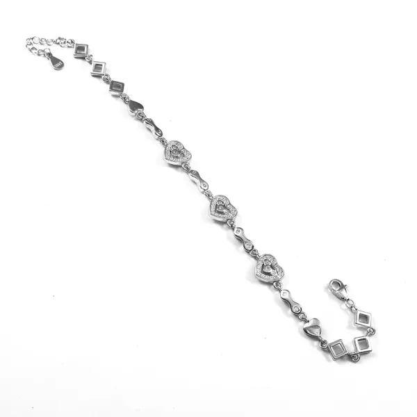 Elegant_Heart_And_Diamond_Link_Bracelet_For_Women_For_Women