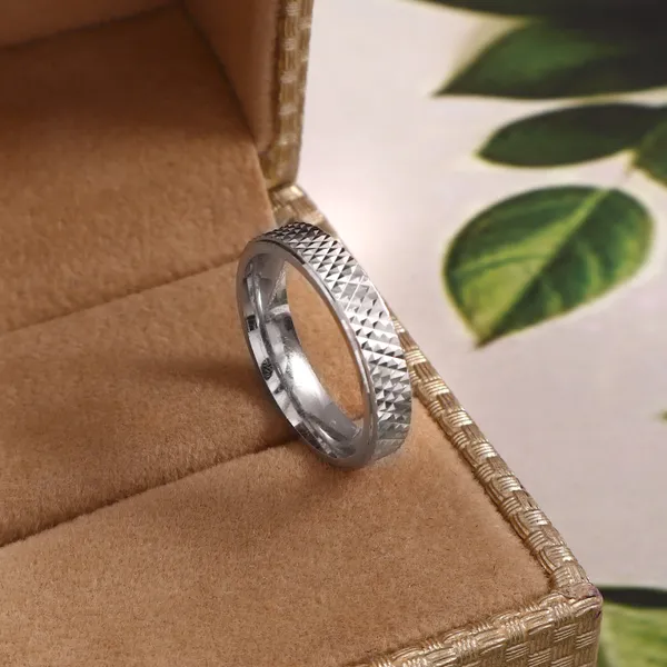 The_Stellar_Carved_Band_Silver_Matte_&_Polish_Faceted_Ring