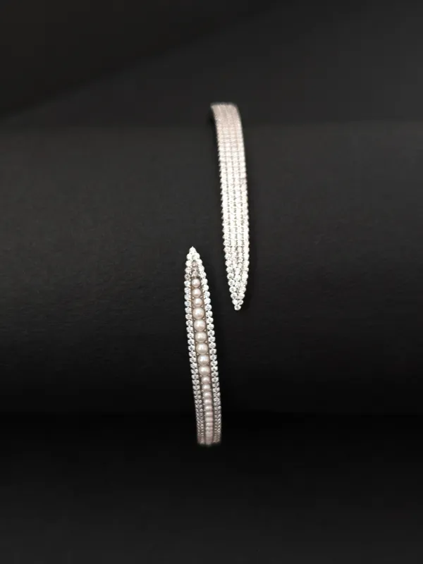 AURORA_PEARL_LINE_BRACELETE