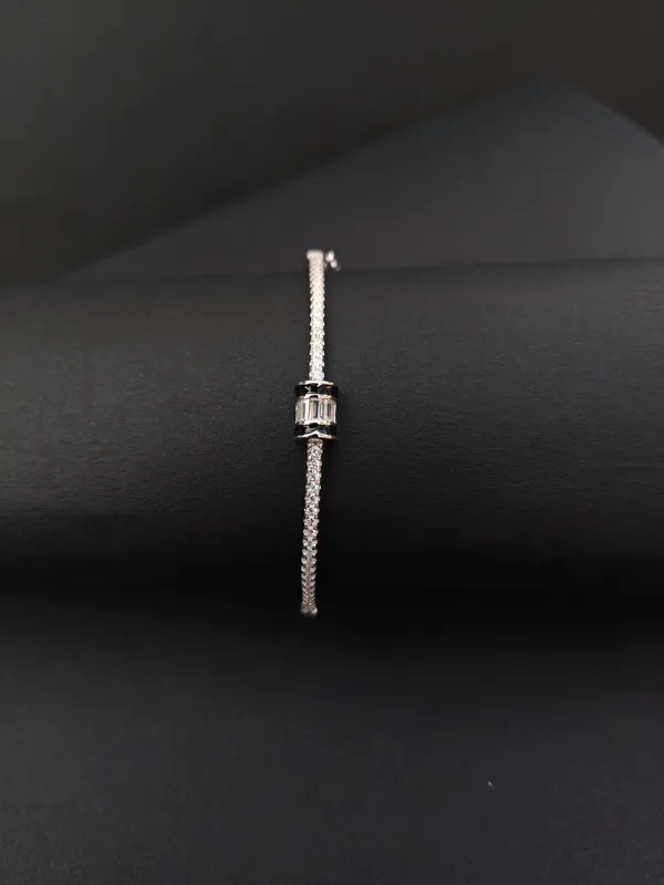 EMARALD_EDGE_LUXE_BRACELETE