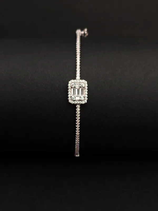 REGAL_SOLITAIRE_GLOW_BRACELETE