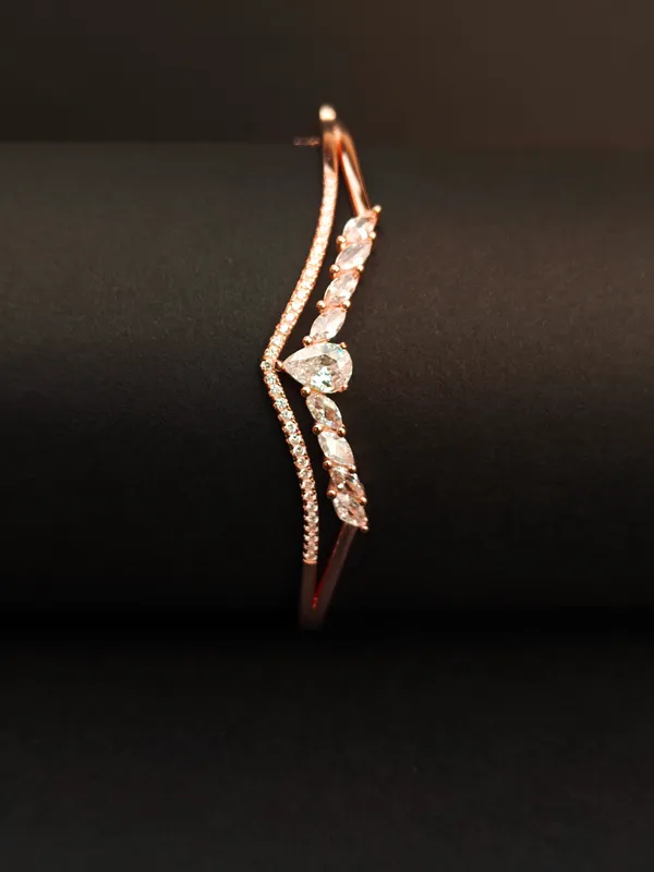 ROSE_V-SHINE_CROWN_BRACELETE