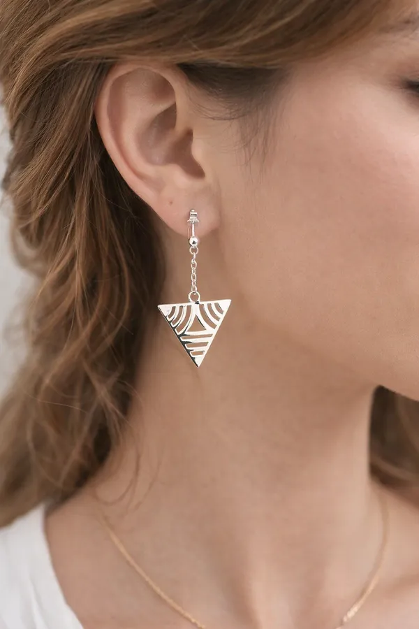 Trendy_Geometric_Triangle_Earrings_with_Tribal_Pattern