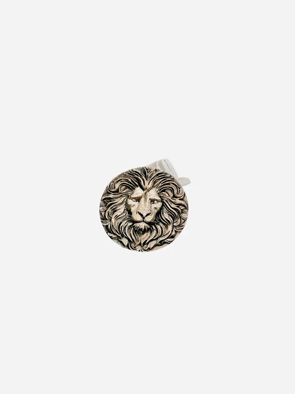 LION_BROOCH
