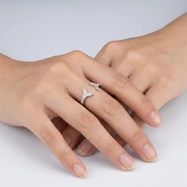 Silver_Plated_Crystal_Studded_Adjustable_Ring_For_Women