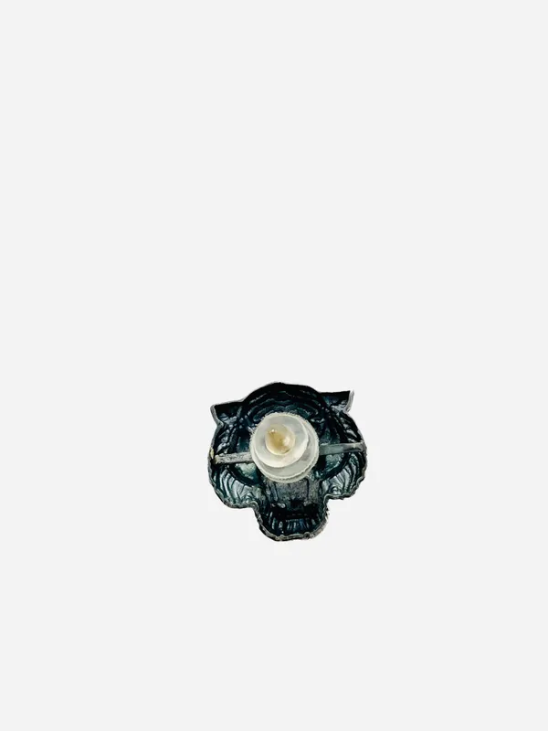 ROARING_LION_BROOCH