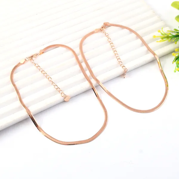 Silver_Anklet_Polish_Sleek_Design
