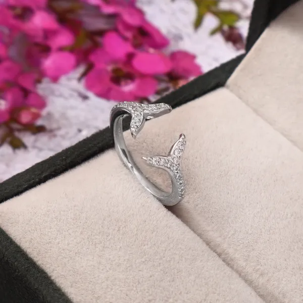 Silver_Plated_Crystal_Studded_Adjustable_Ring_For_Women