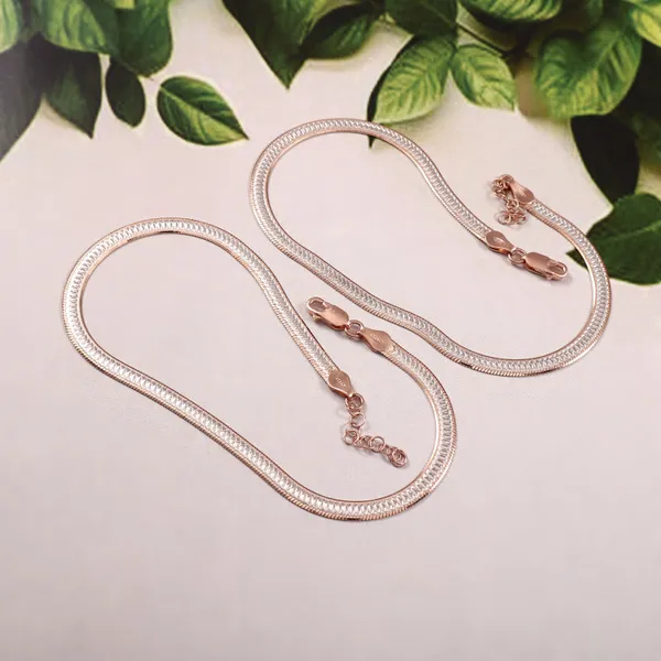 Verona_Two-Tone_Foot_Chains_Elegant_Flat_Snake_Chain_Anklets
