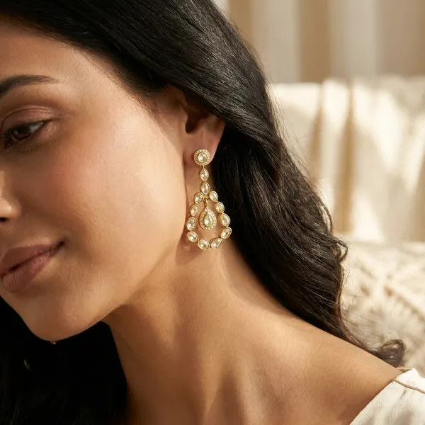 Elegant_Gold-Toned_Teardrop_Chandelier_Earrings_With_Crystals_For_Women