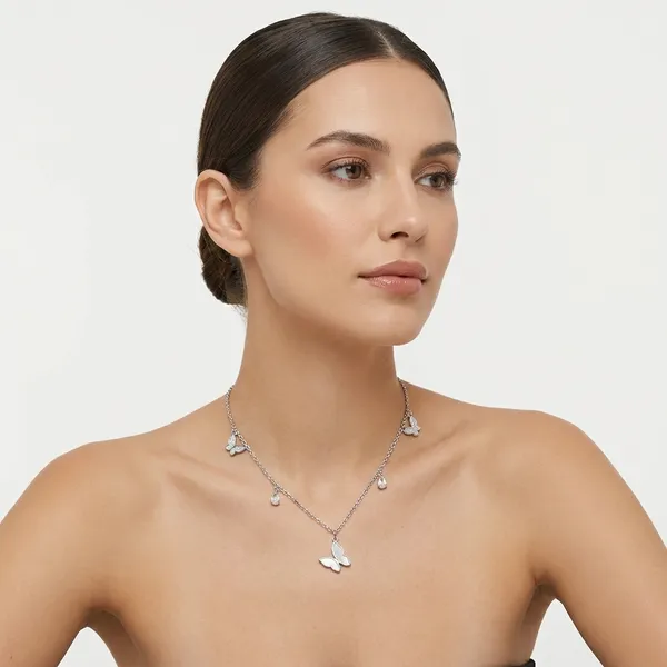 Butterfly_Charm_Silver_Necklace_With_Delicate_Chain_For_Women