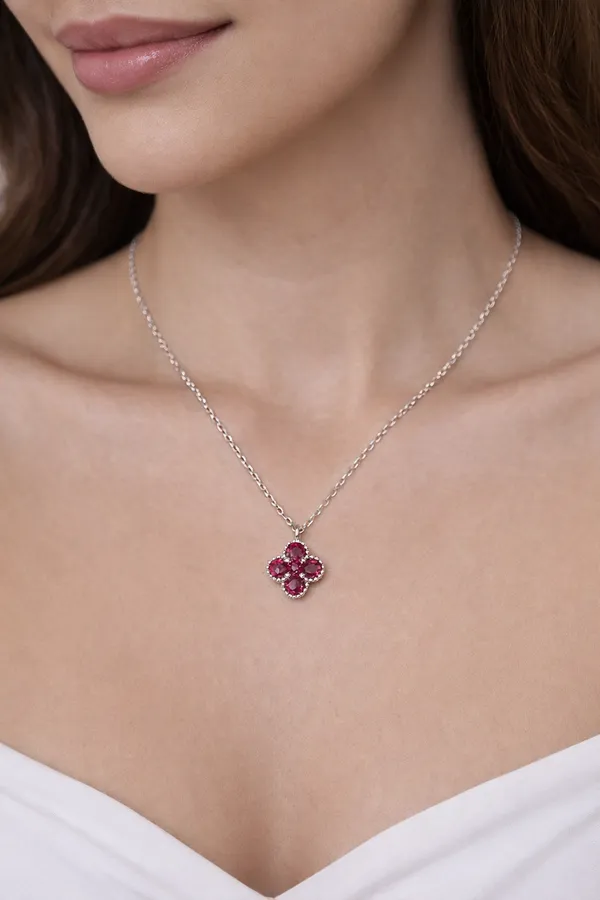 Ruby_Clover_Pendant_Necklace_with_Sterling_Silver_Chain