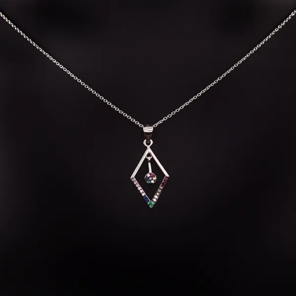 Multicolor_Crystal_Diamond_Shaped_Pendant_Necklace_And_Earrings_Set_For_Women