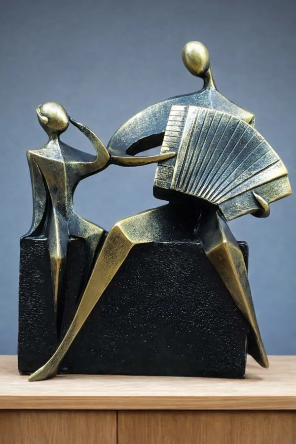Gold_Resin_Home_Figurine