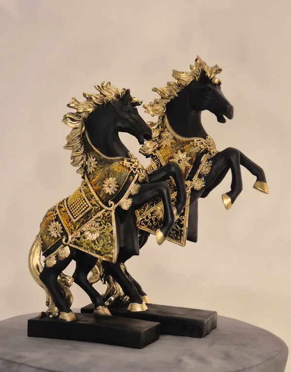 Gold_Brass/Resin_Home_Figurine