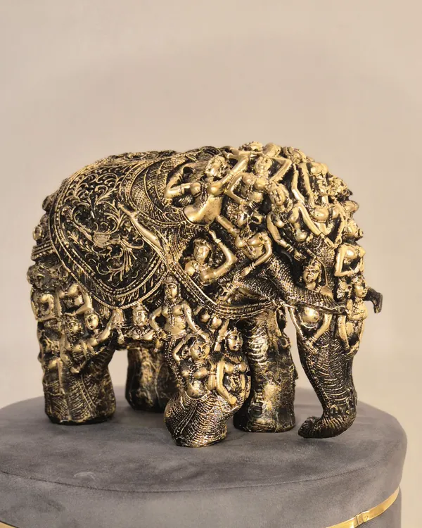 Brown_Resin_Home_Figurine