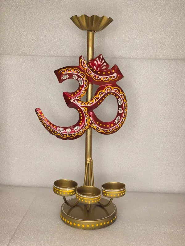 Om_Tealight_Candle_Holder