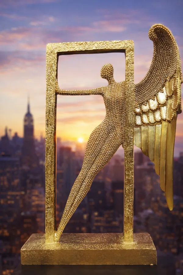 Gold_Resin_Home_Figurine
