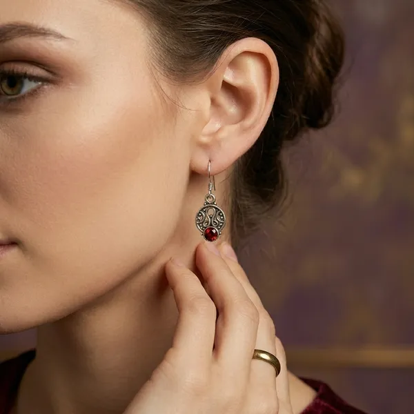 Garnet_Engraved_Disc_Drop_925_Sterling_Silver_Earrings