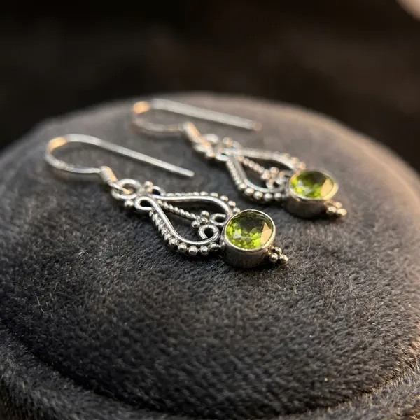 Peridot_Rope_Arch_Drop_925_Sterling_Silver_Earrings