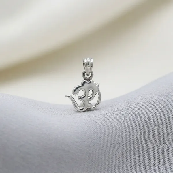 Plain_Om_925_Sterling_Silver_Pendant