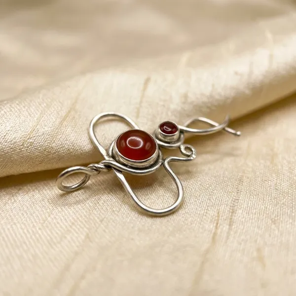 Red_Onyx_Wire_Sculpture_Dual_Stone_925_Sterling_Silver_Pendant