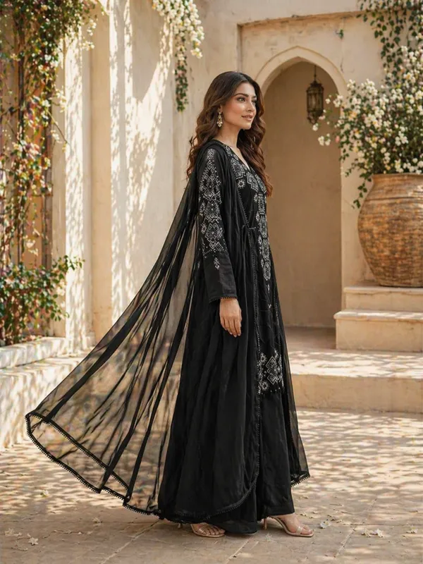 Black_Georgette_Embroidery_Kurta_Palazzo_Set_With_Dupatta_For_Women